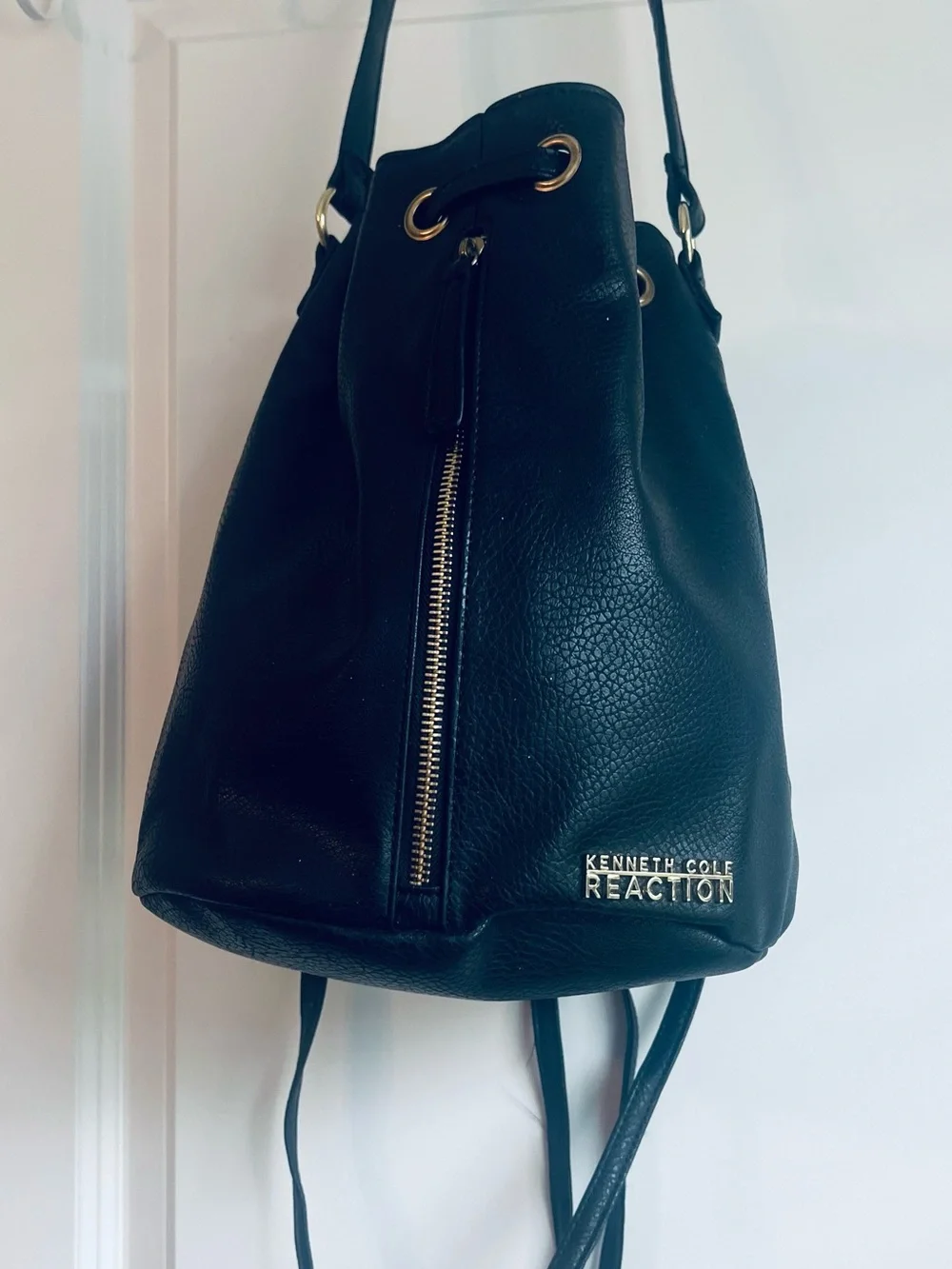 Kenneth Cole Reaction Black Leather Drawstring Backpack -Excellent condition!